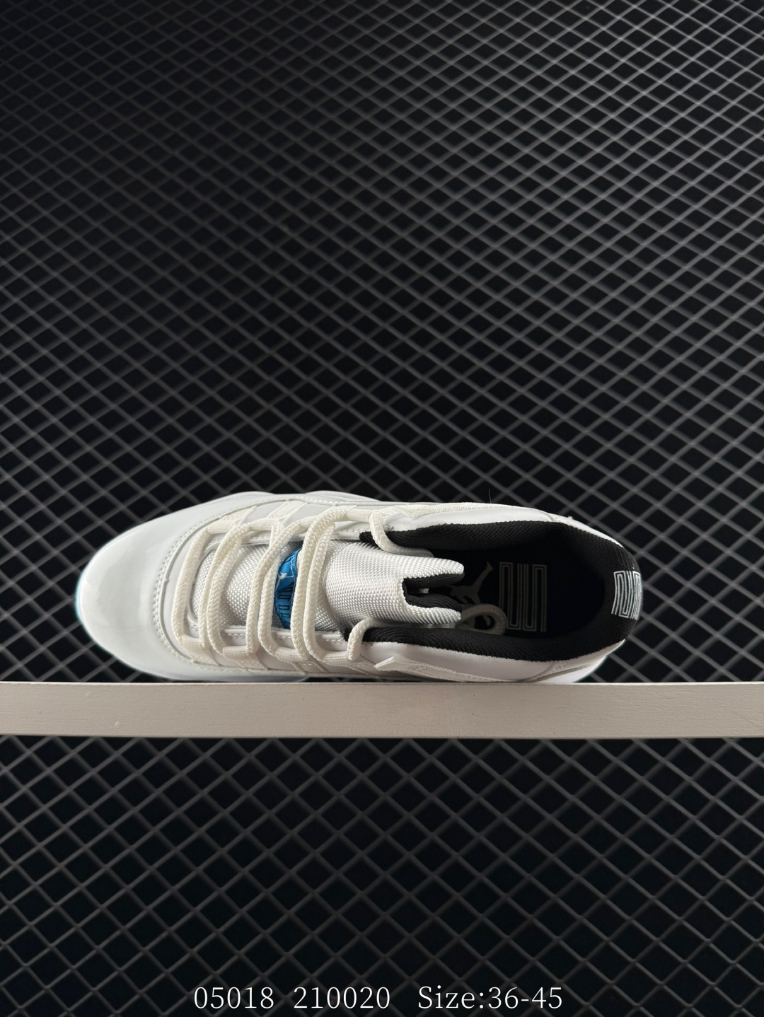 Nike Air Jordan 11 Retro Low”Concord“